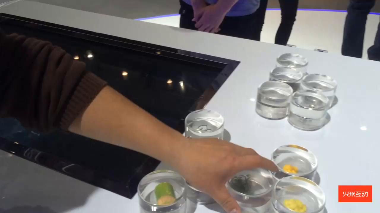 LEXUS雷克萨斯桌面互动展示