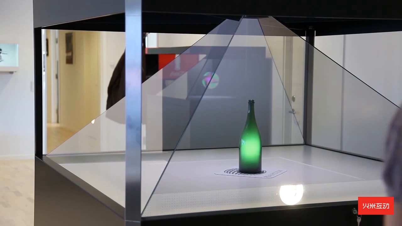 360度全息柜香槟展示