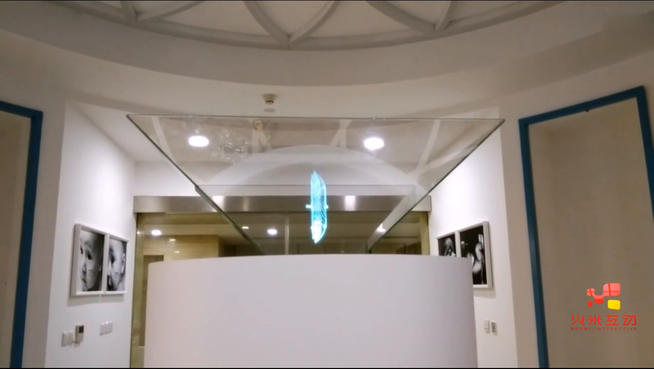 上海形状记忆合金材料企业展厅360度全息投影柜