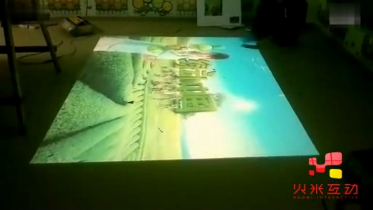 北京创佳培训学校地面互动投影