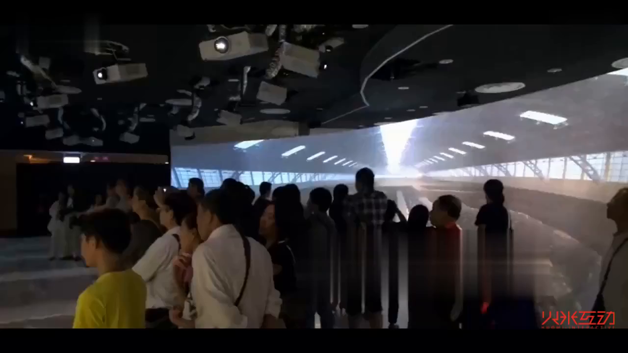 U形幕沉浸式投影香港秦俑展